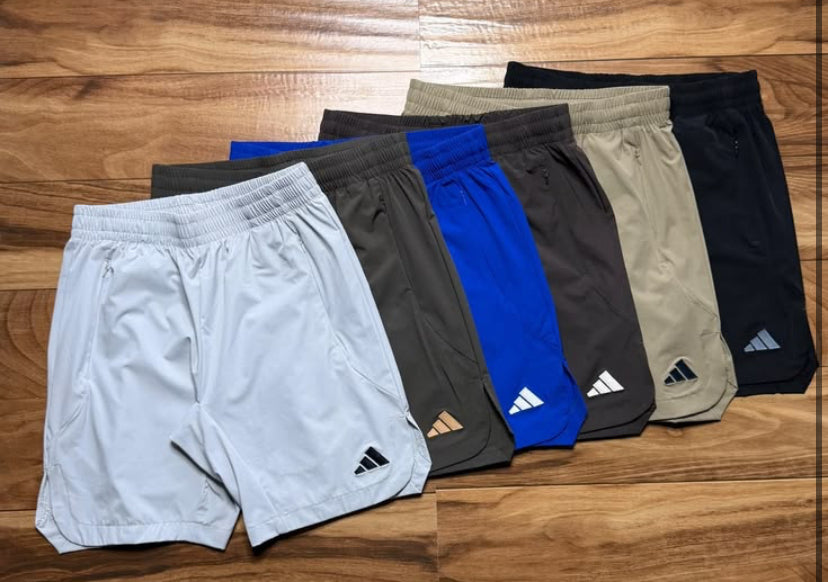 CASUAL SHORTS